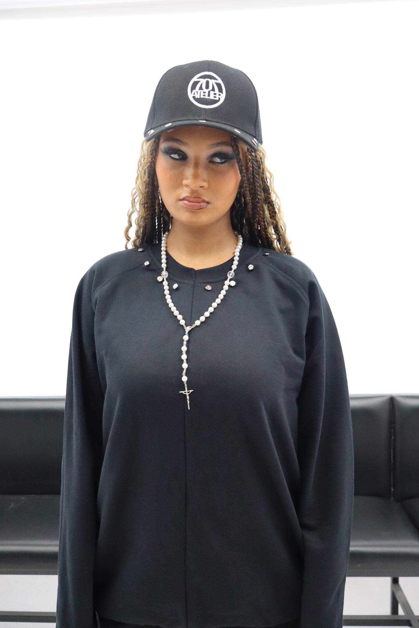 707 A. Screw-Studded Denim Cap